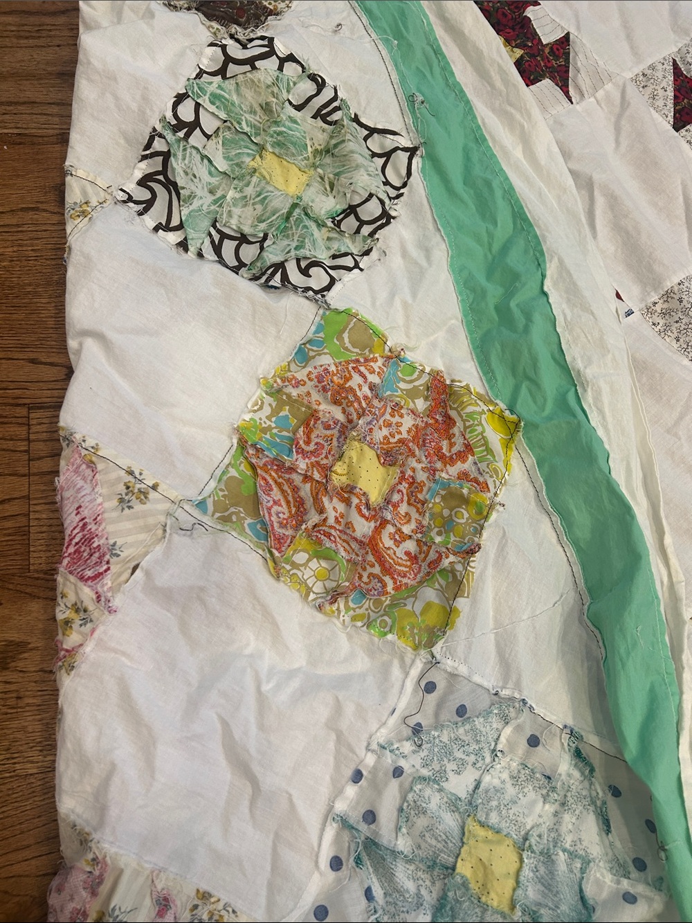 Handmade Patchwork Quilt with Mint Green Border - Picture 7 of 9